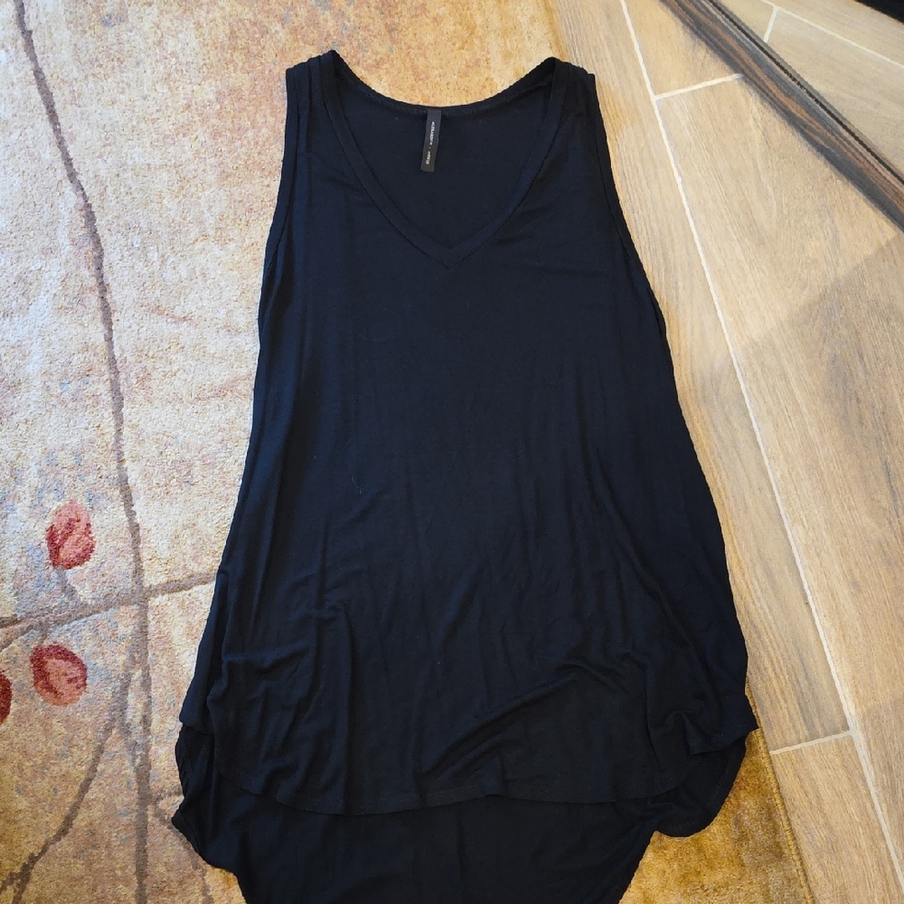 Black Sleeveless Women's Top
